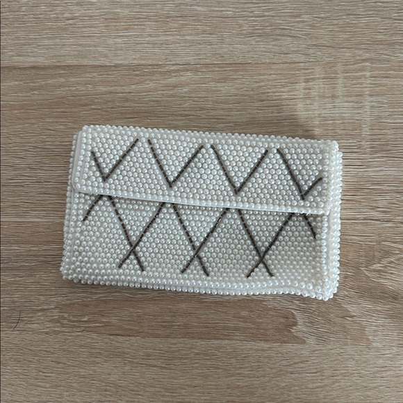 Bass White Beaded Clutch - Picture 1 of 3
